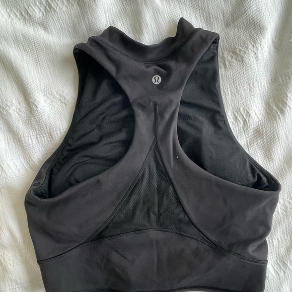 Lululemon - Black everlux edition size 8, with built in bra - Picture 2 of 2